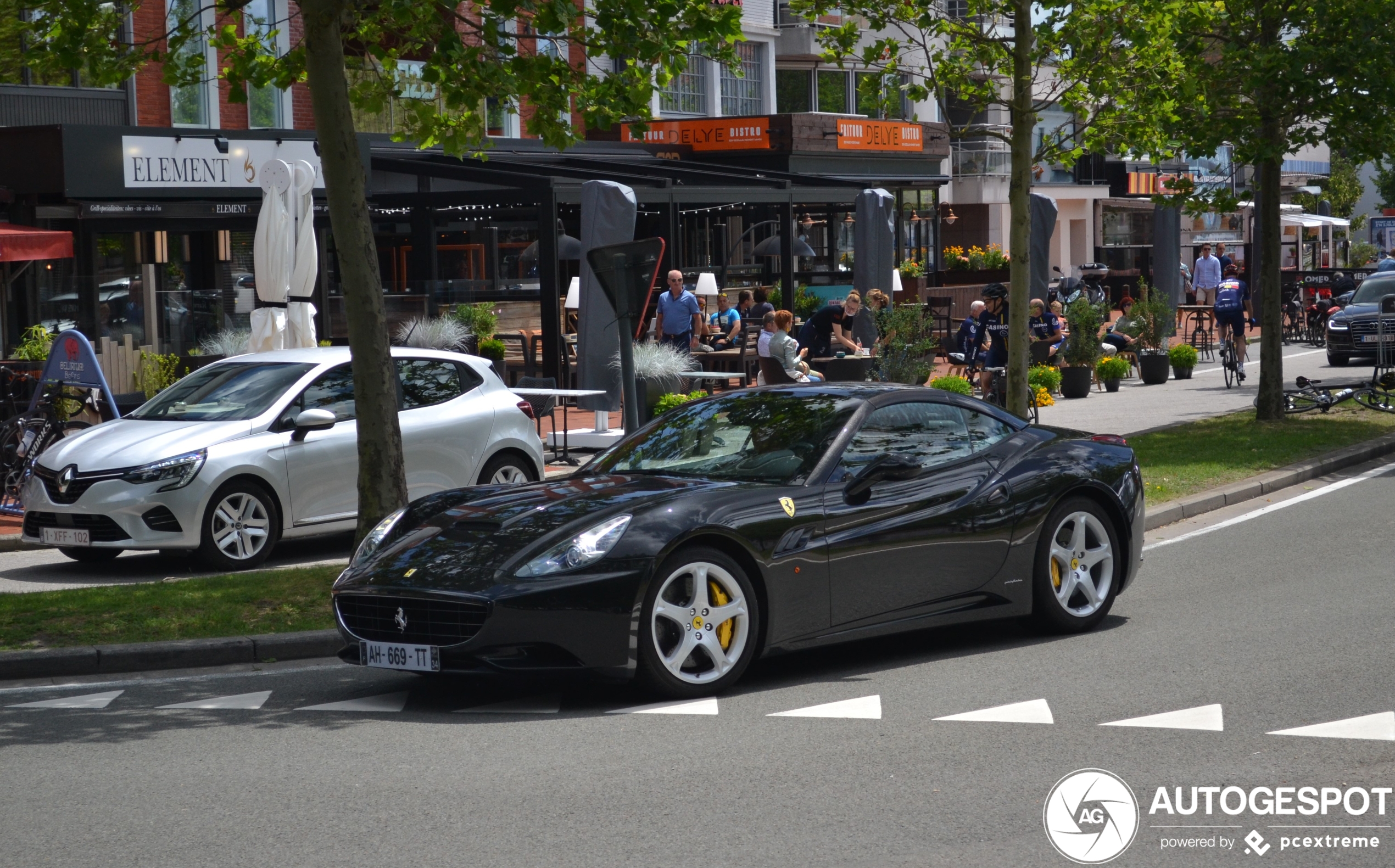 Ferrari California