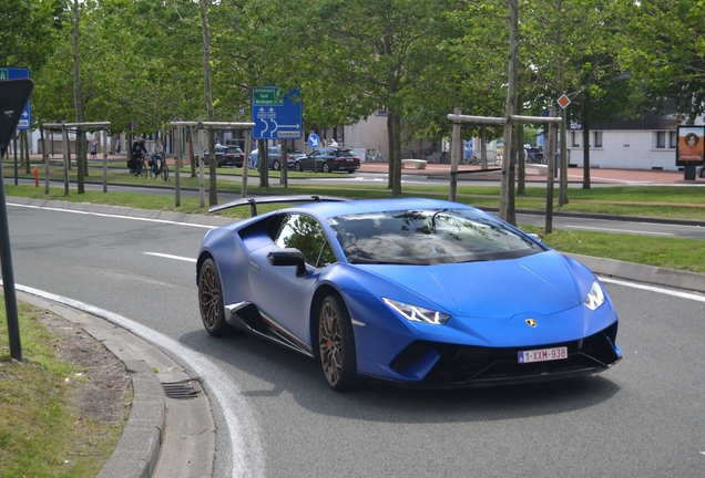 Lamborghini Huracán LP640-4 Performante