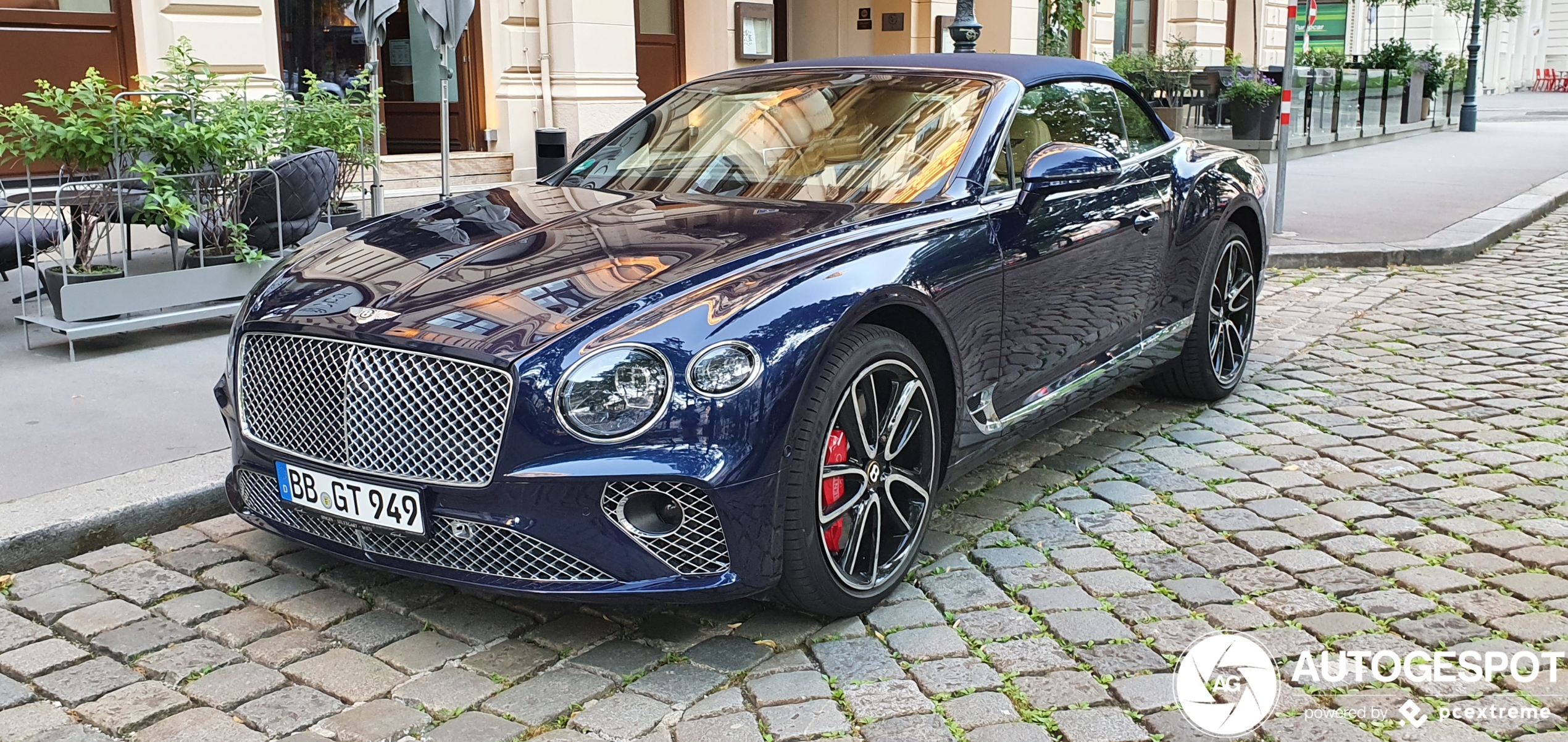 Bentley Continental GTC 2019