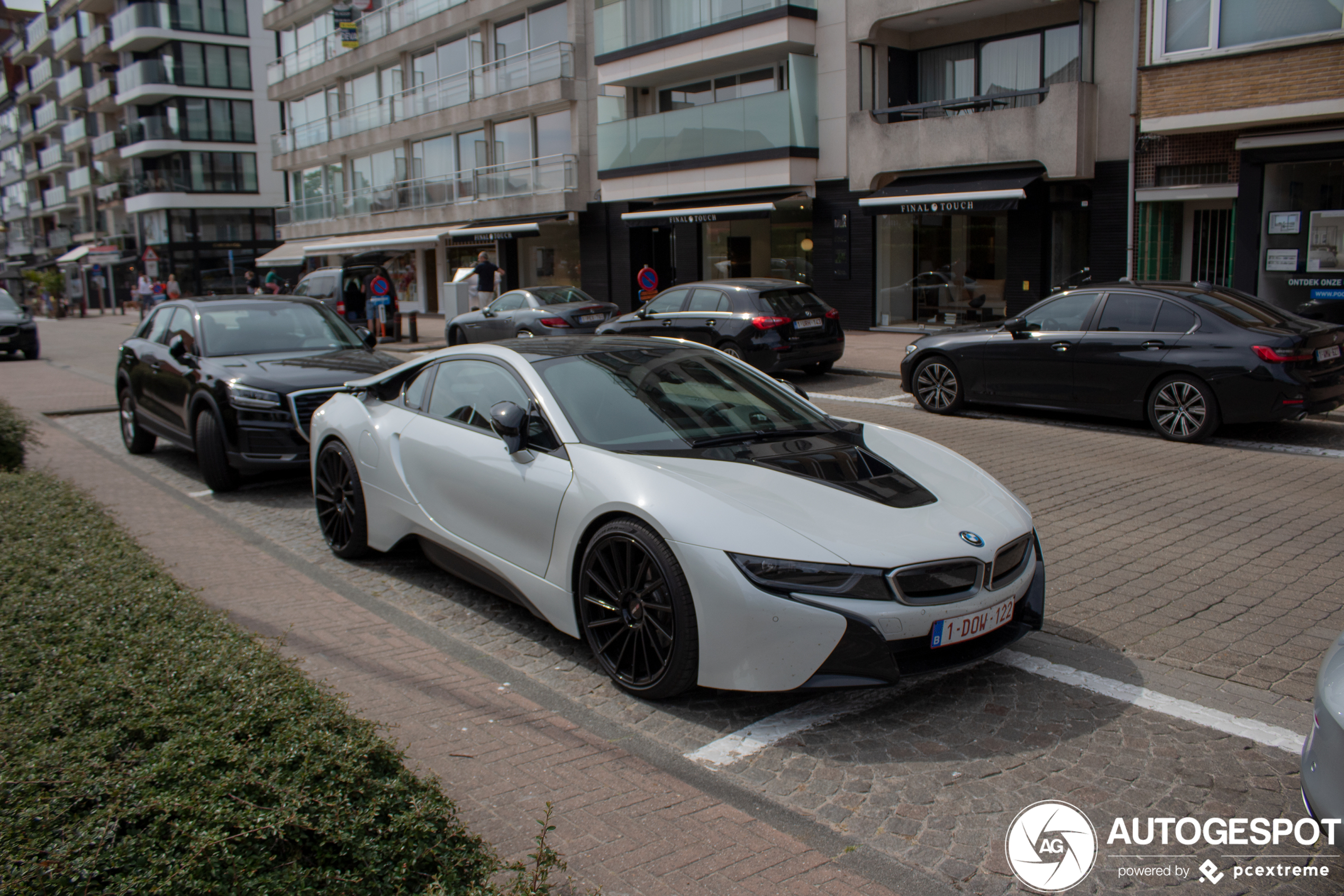 BMW i8