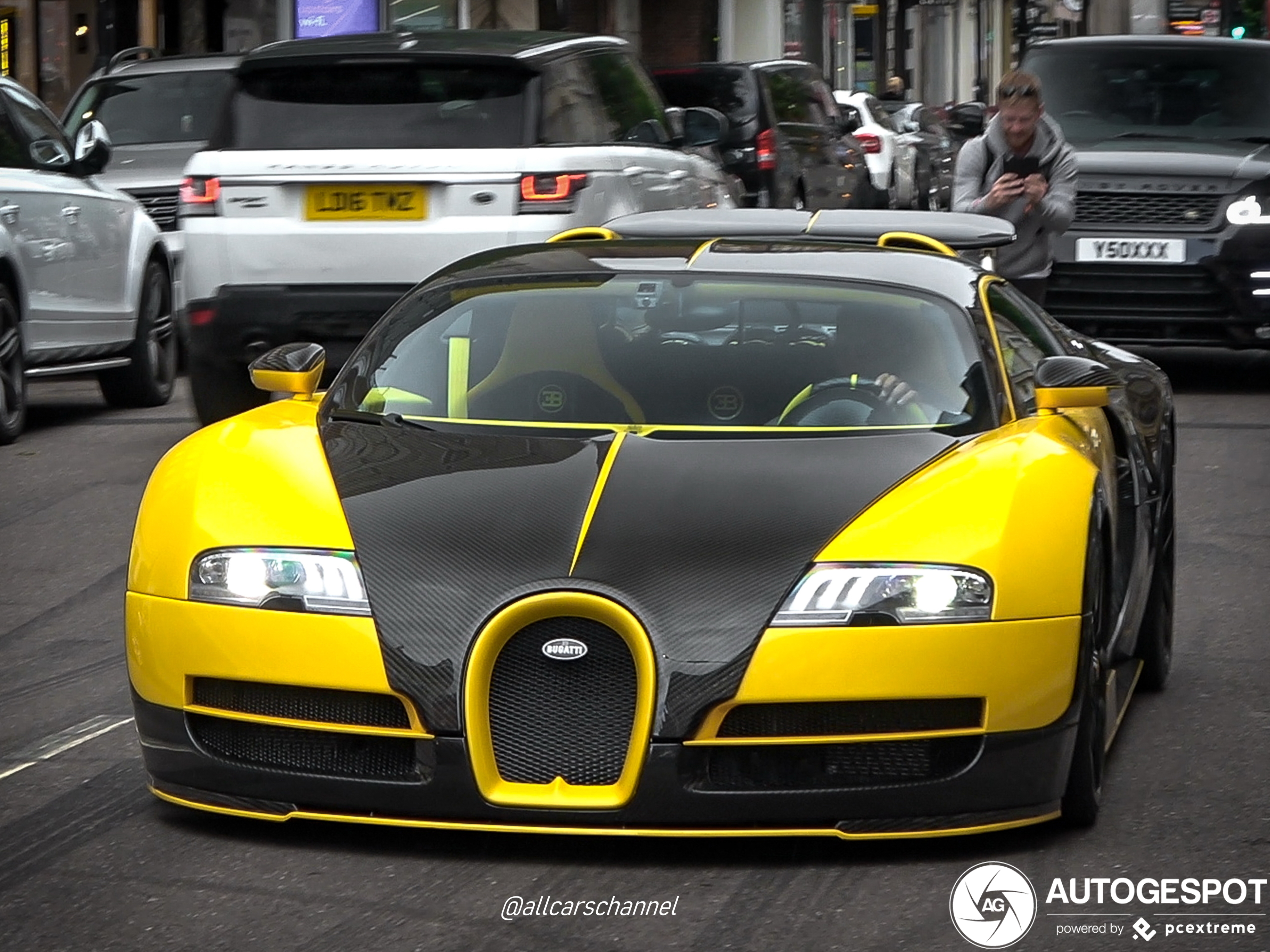 Bugatti Veyron 16.4 Oakley Design