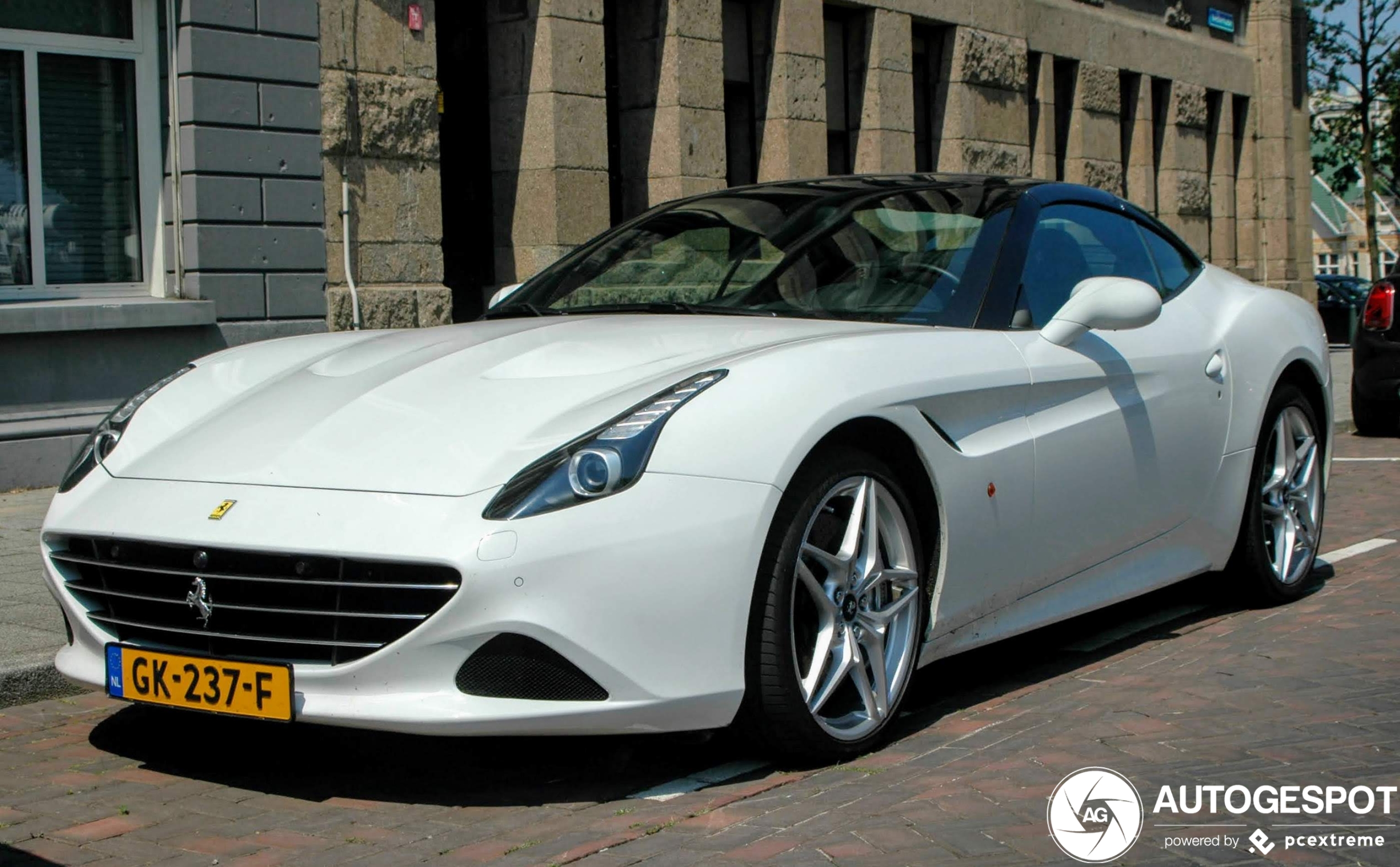 Ferrari California T