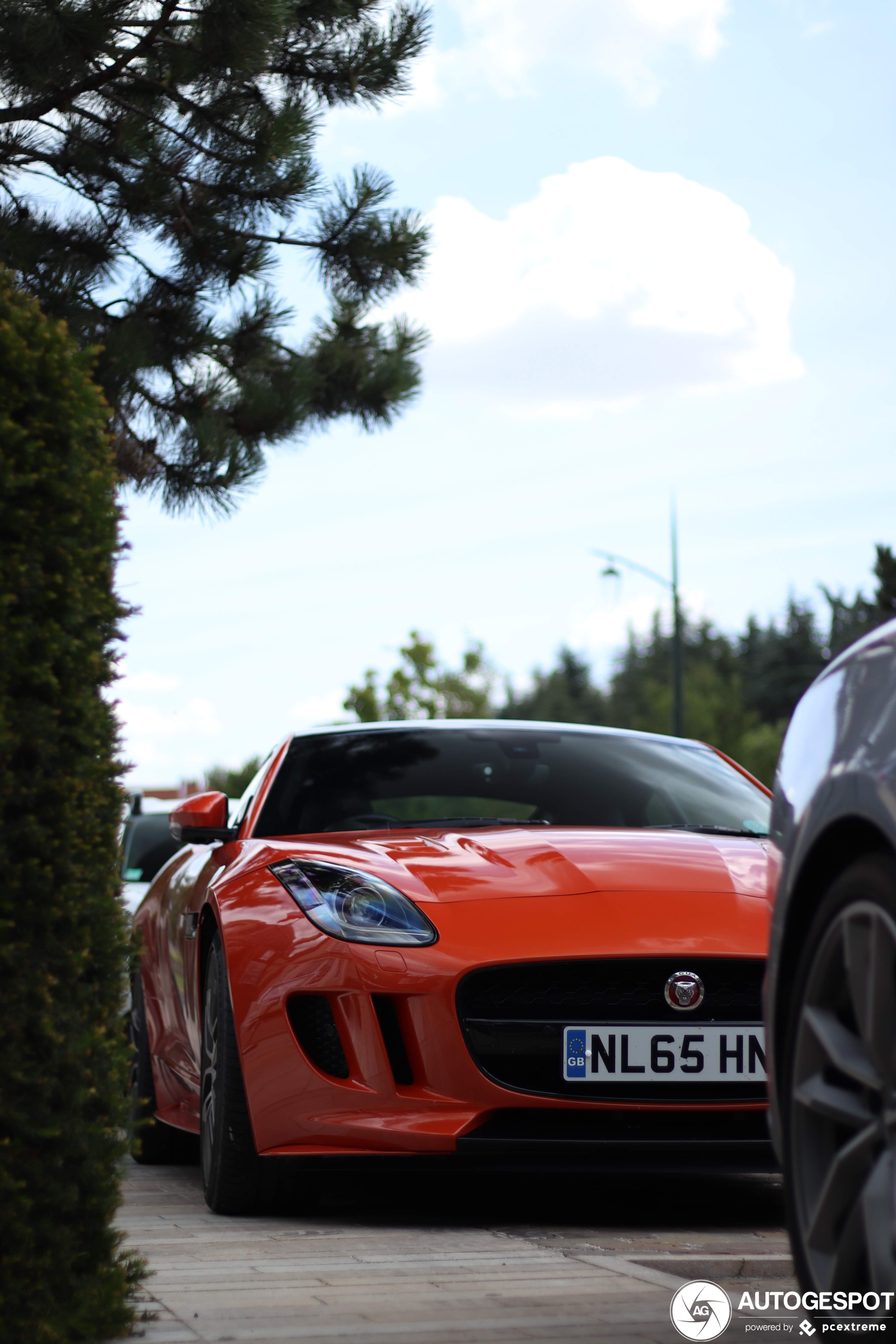 Jaguar F-TYPE R AWD Coupé