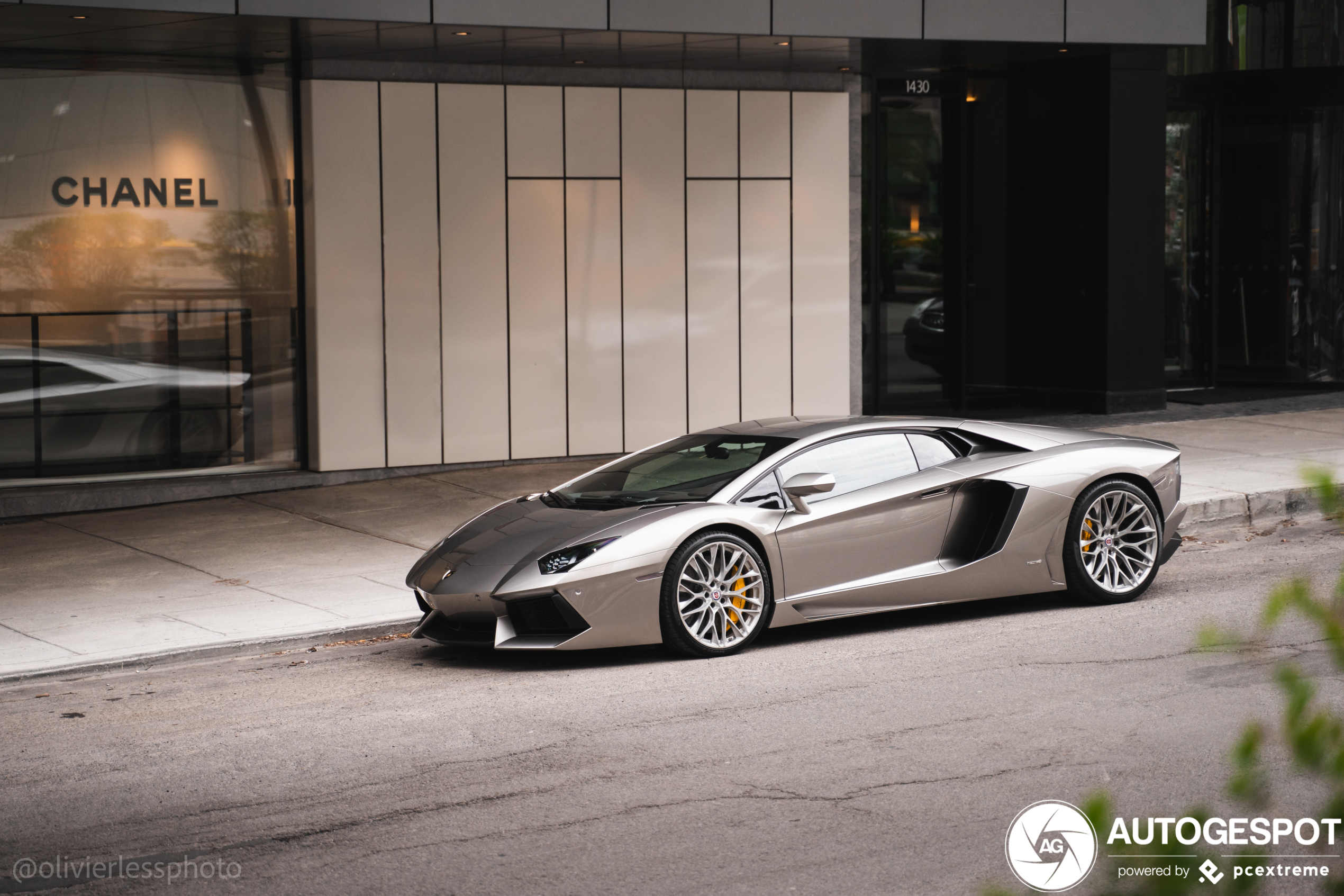 Lamborghini Aventador LP700-4