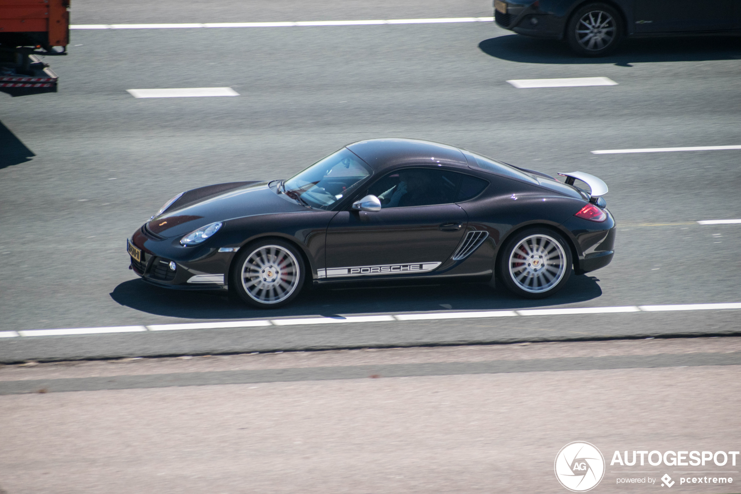 Porsche 987 Cayman R