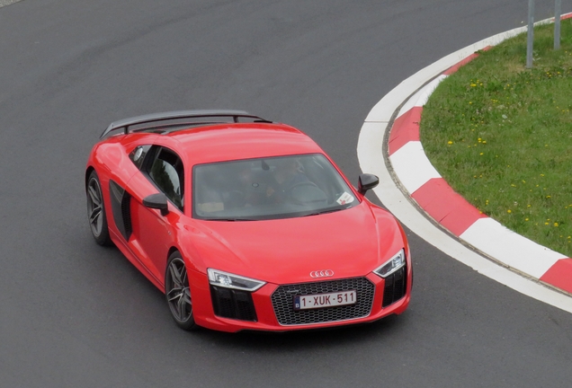 Audi R8 V10 Plus 2015