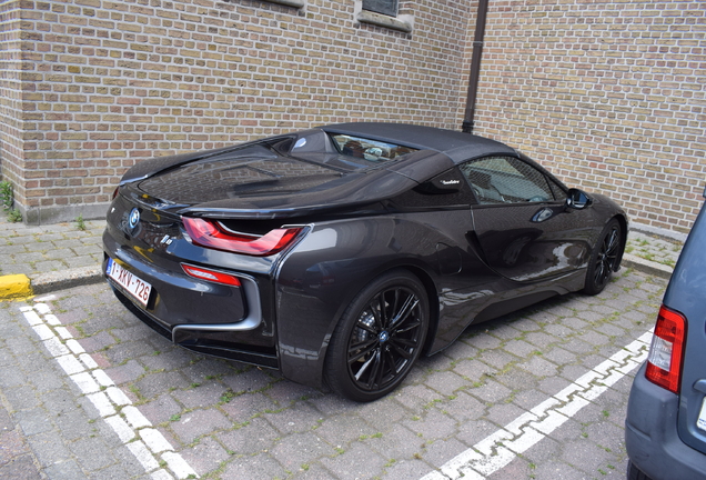 BMW i8 Roadster