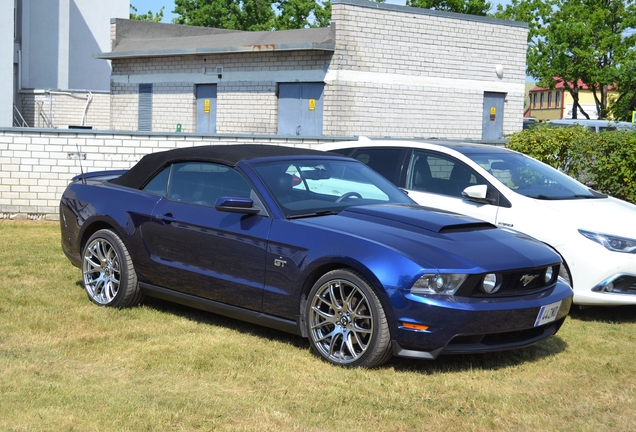 Ford Mustang GT Convertible 2010