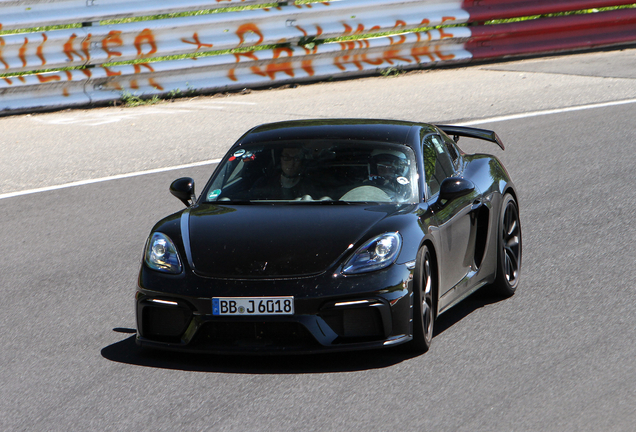 Porsche 718 Cayman GT4 RS