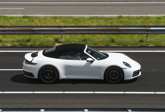 Porsche 992 Carrera S Cabriolet