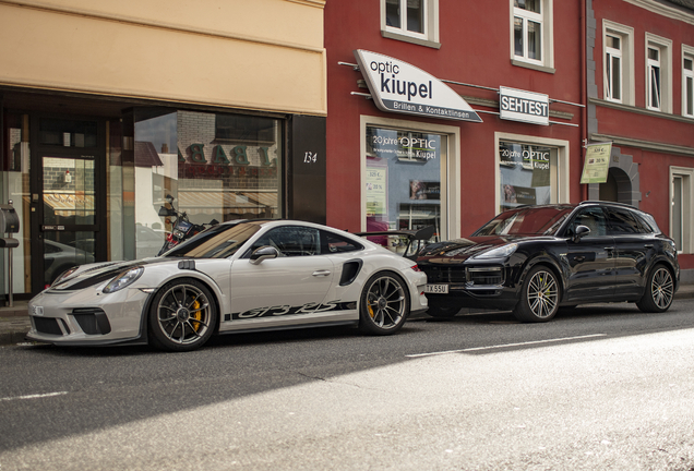 Porsche Cayenne Turbo S E-Hybrid