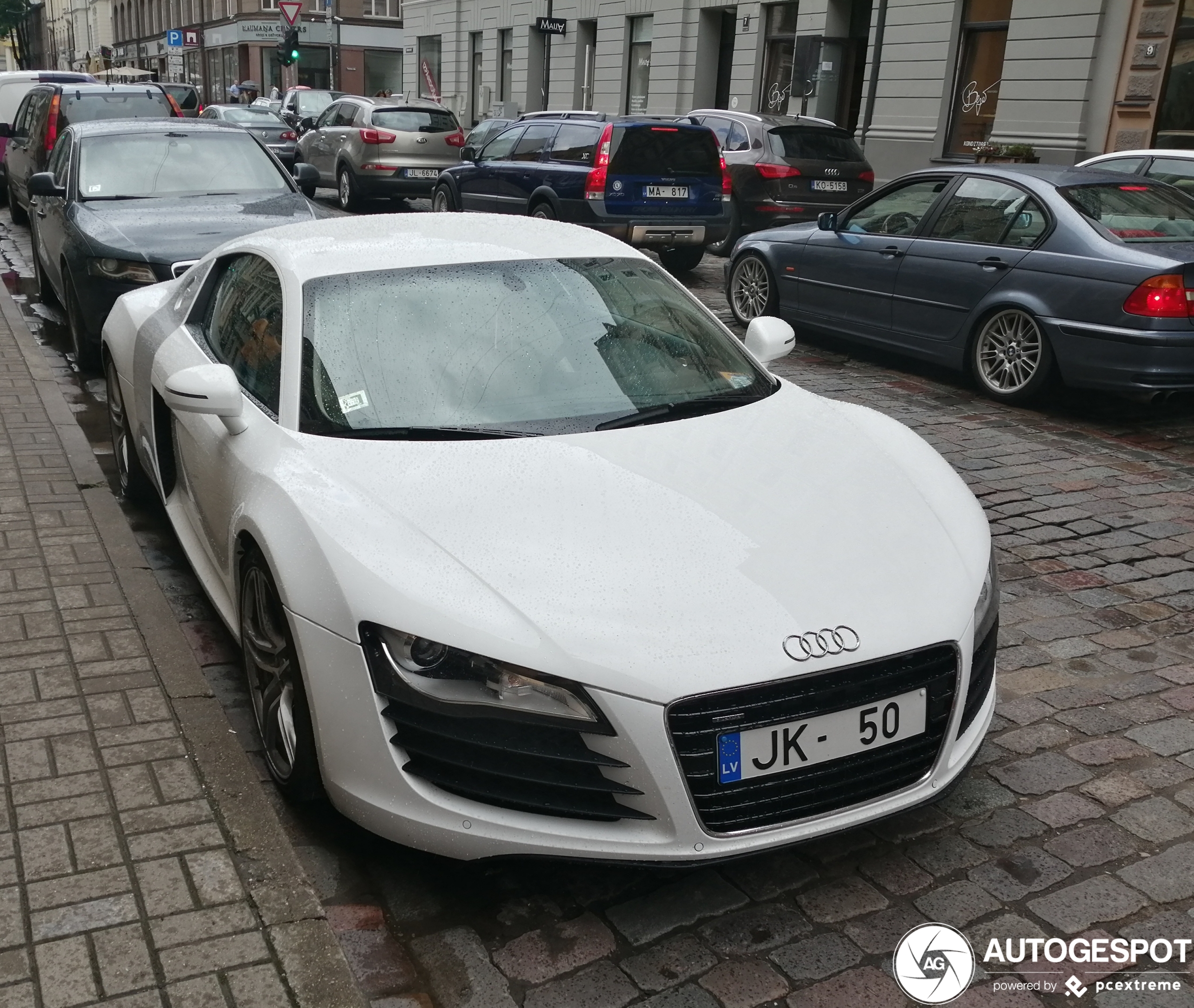 Audi R8