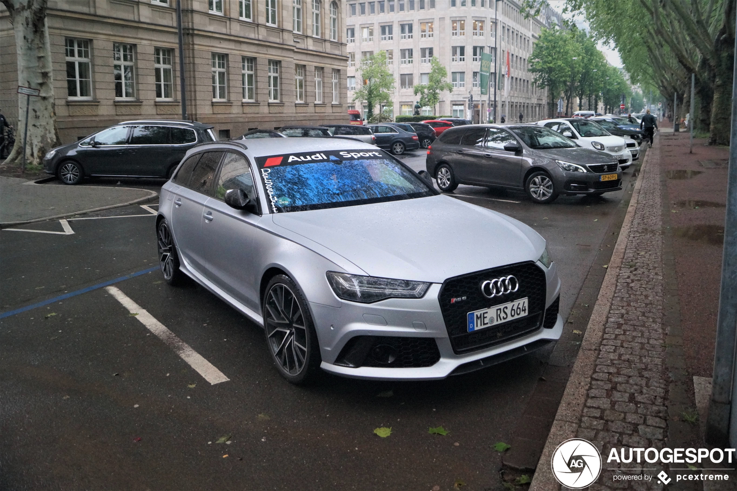 Audi RS6 Avant C7 2015