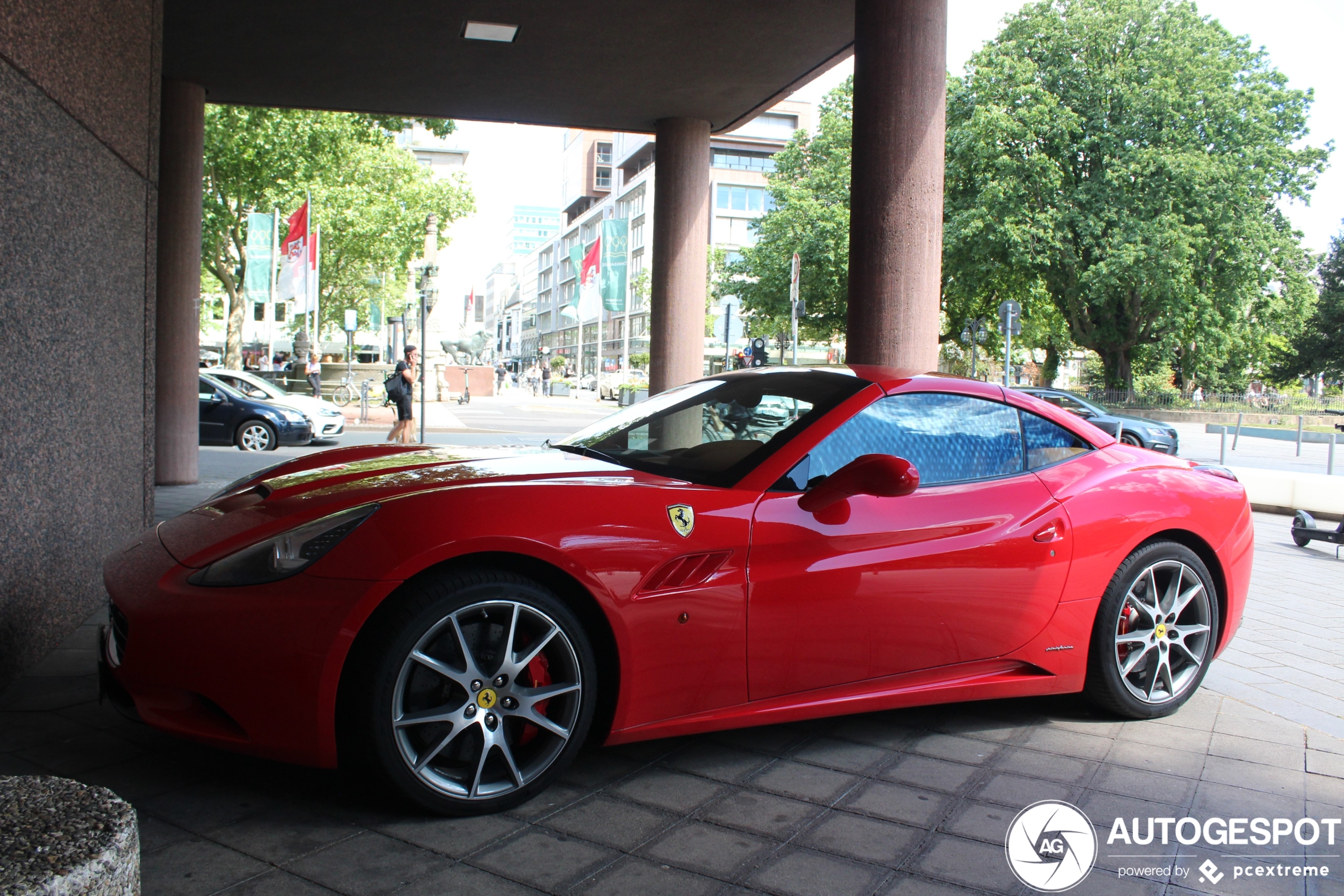 Ferrari California