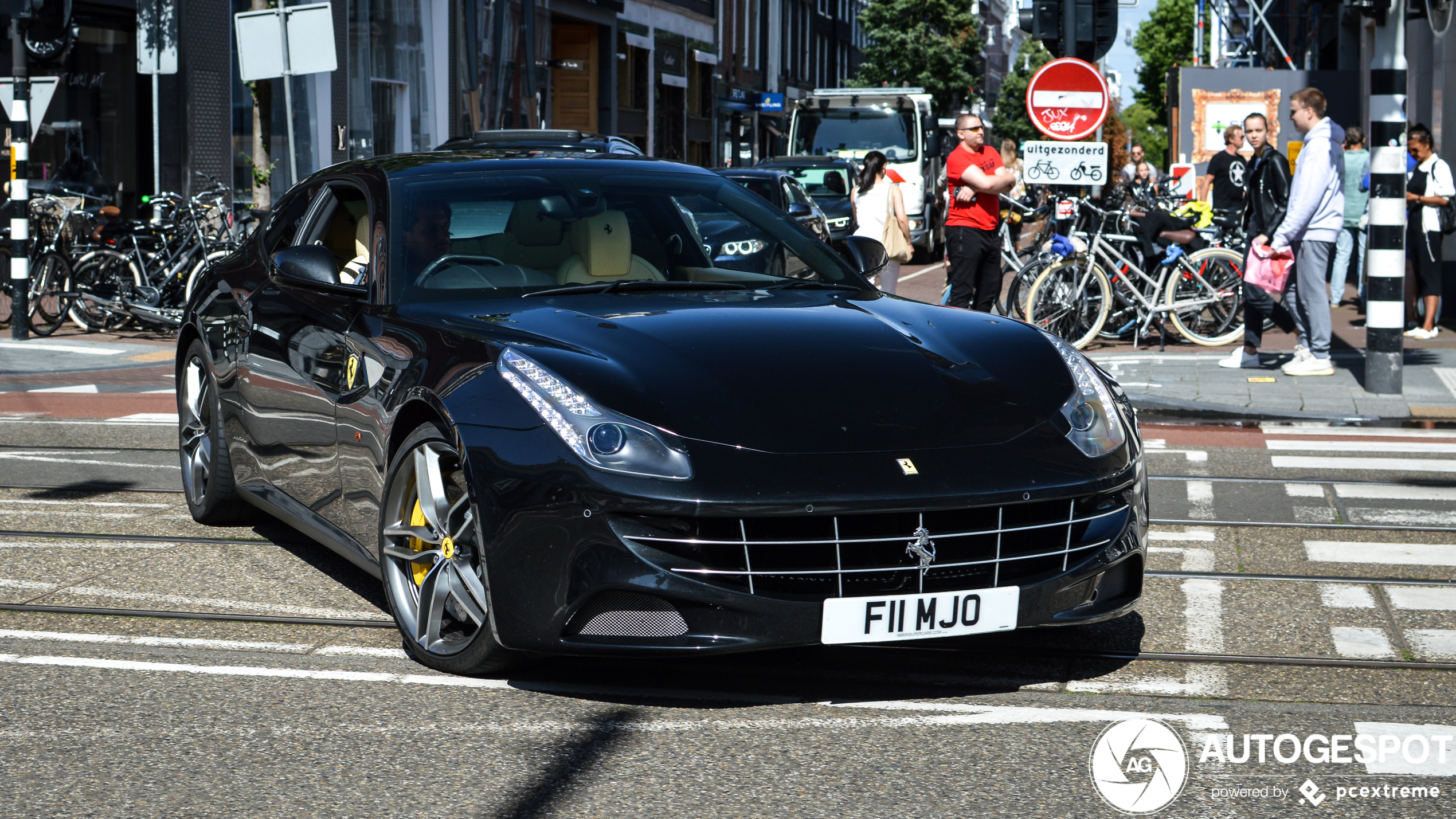 Ferrari FF