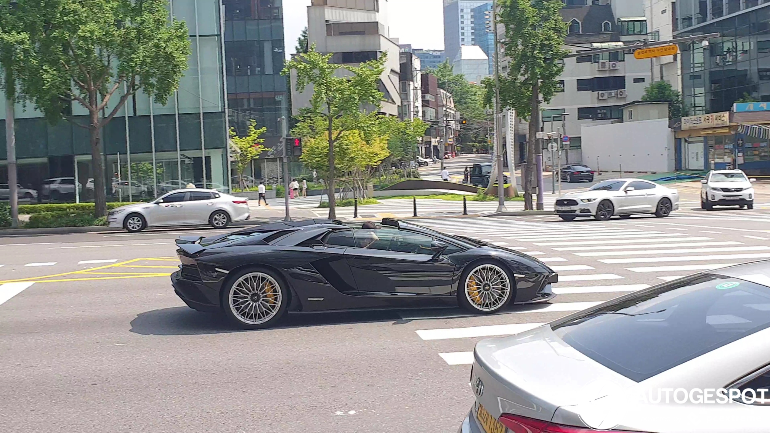 Lamborghini Aventador S LP740-4 Roadster