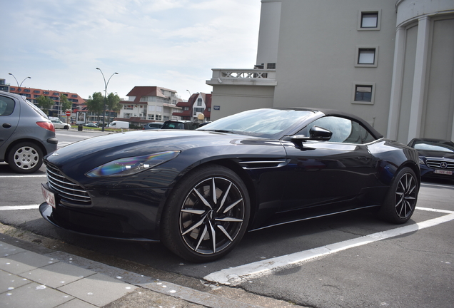 Aston Martin DB11 V8 Volante