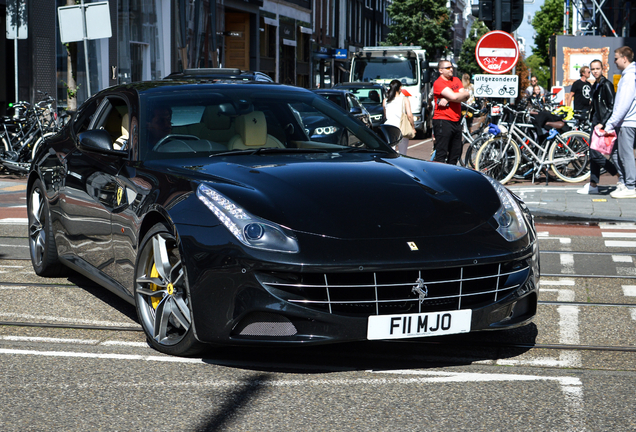 Ferrari FF