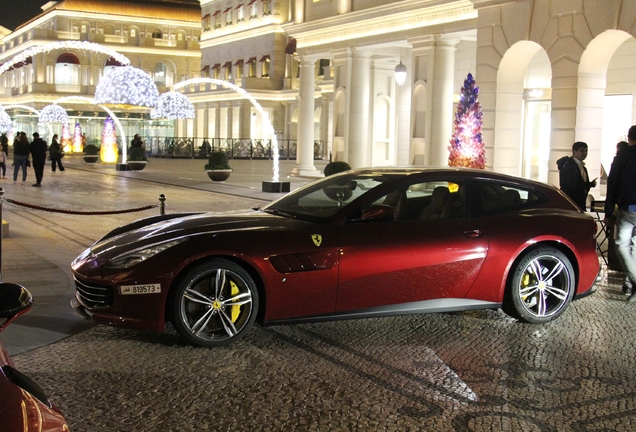 Ferrari GTC4Lusso