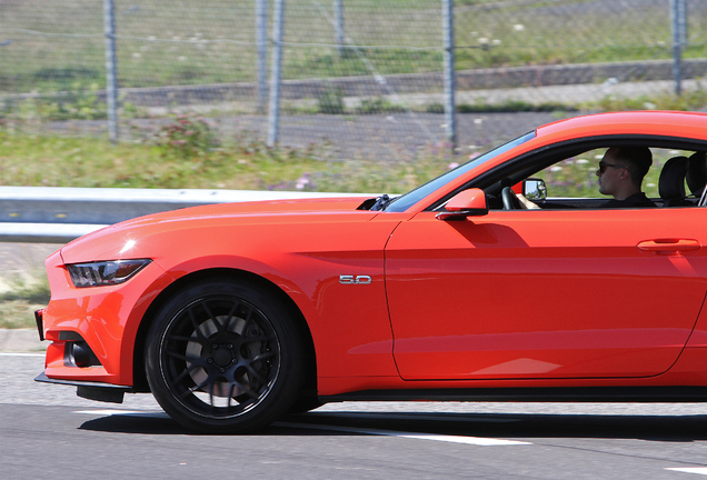 Ford Mustang GT 2015