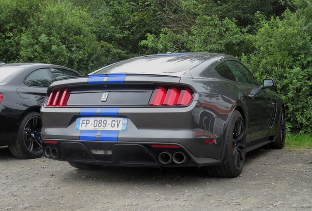 Ford Mustang Shelby GT350 2015