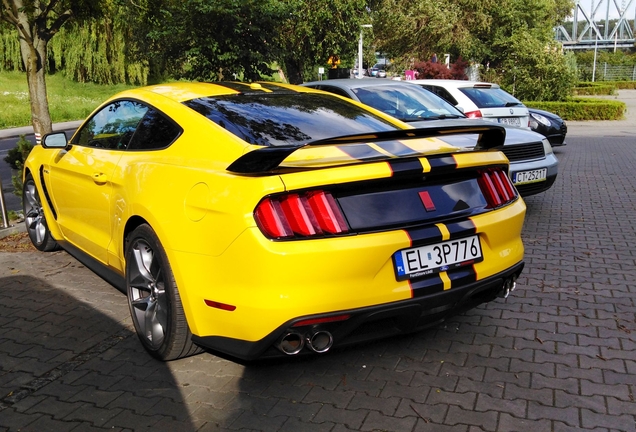 Ford Mustang Shelby GT350 2015