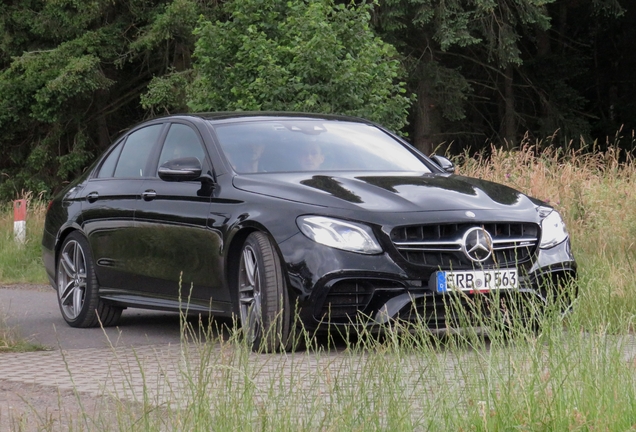 Mercedes-AMG E 63 S W213