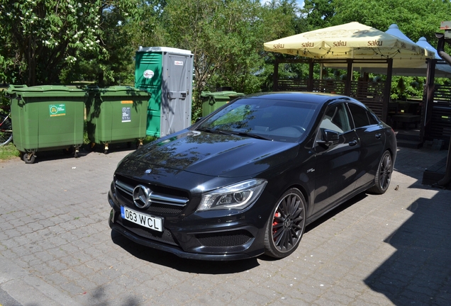 Mercedes-Benz CLA 45 AMG C117