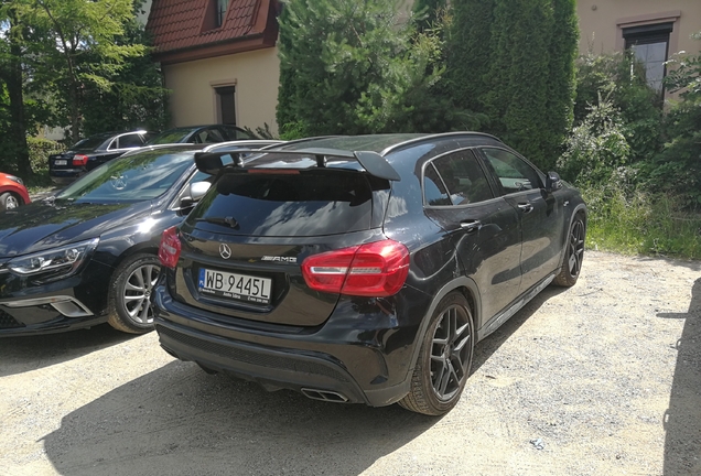 Mercedes-Benz GLA 45 AMG X156