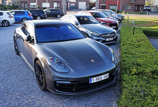 Porsche 971 Panamera Turbo S E-Hybrid