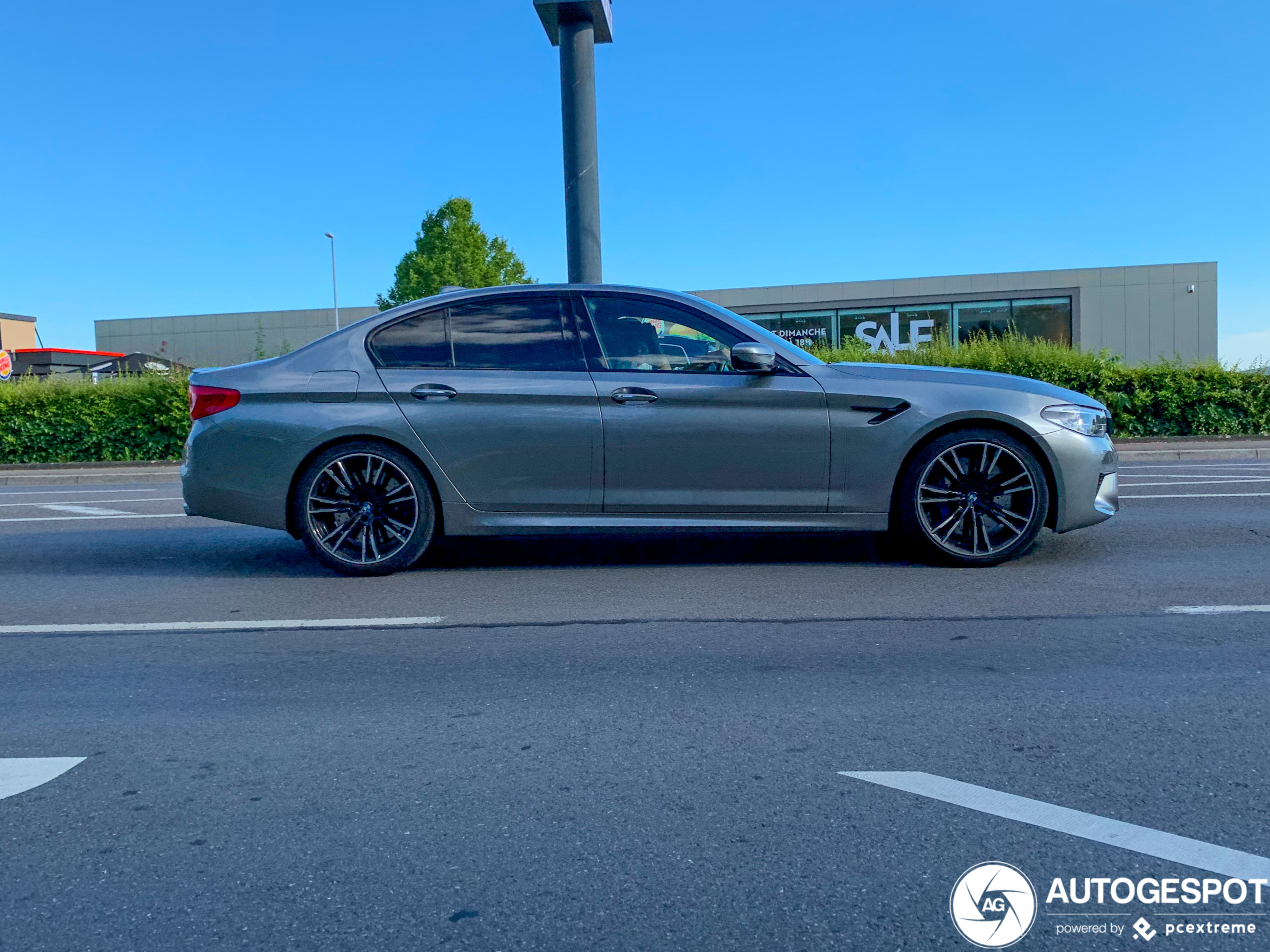 BMW M5 F90