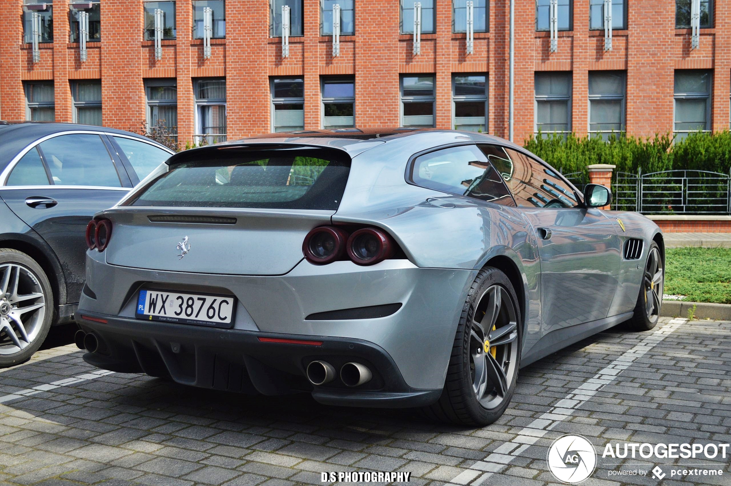 Ferrari GTC4Lusso