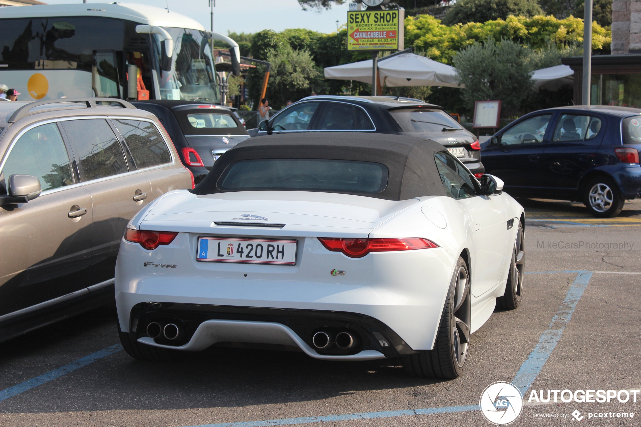 Jaguar F-TYPE R Convertible