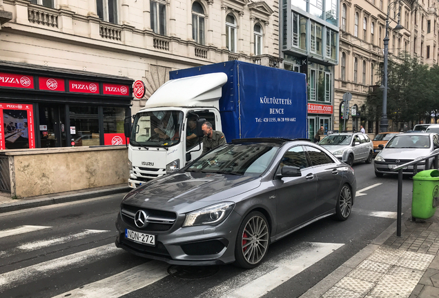 Mercedes-Benz CLA 45 AMG C117