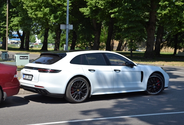 Porsche 971 Panamera Turbo Sport Turismo