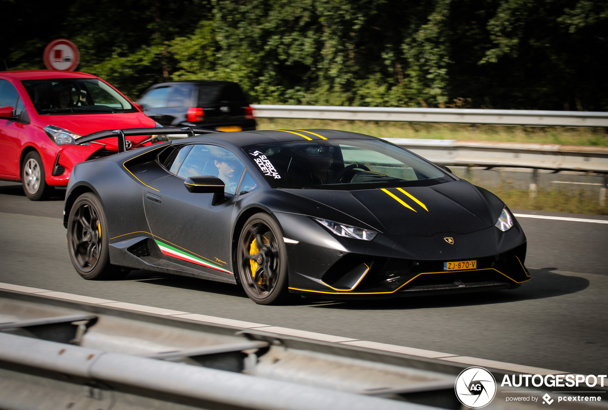 Lamborghini Huracán LP640-4 Performante