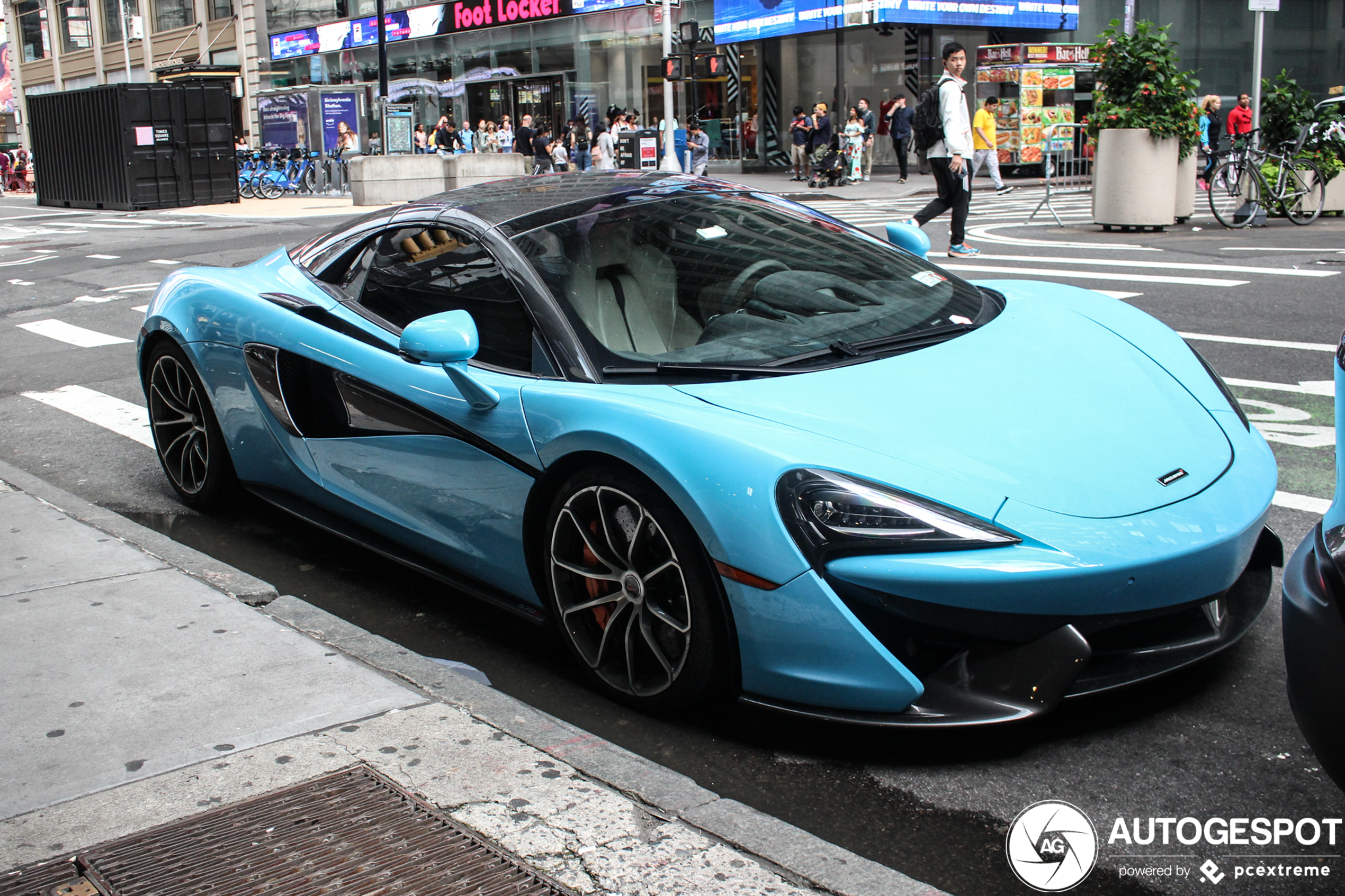 McLaren 570S Spider