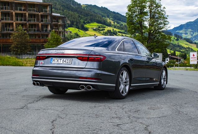 Audi S8 D5