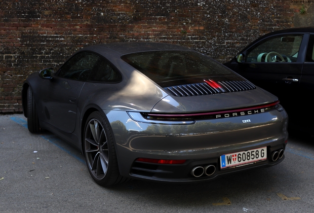 Porsche 992 Carrera 4S