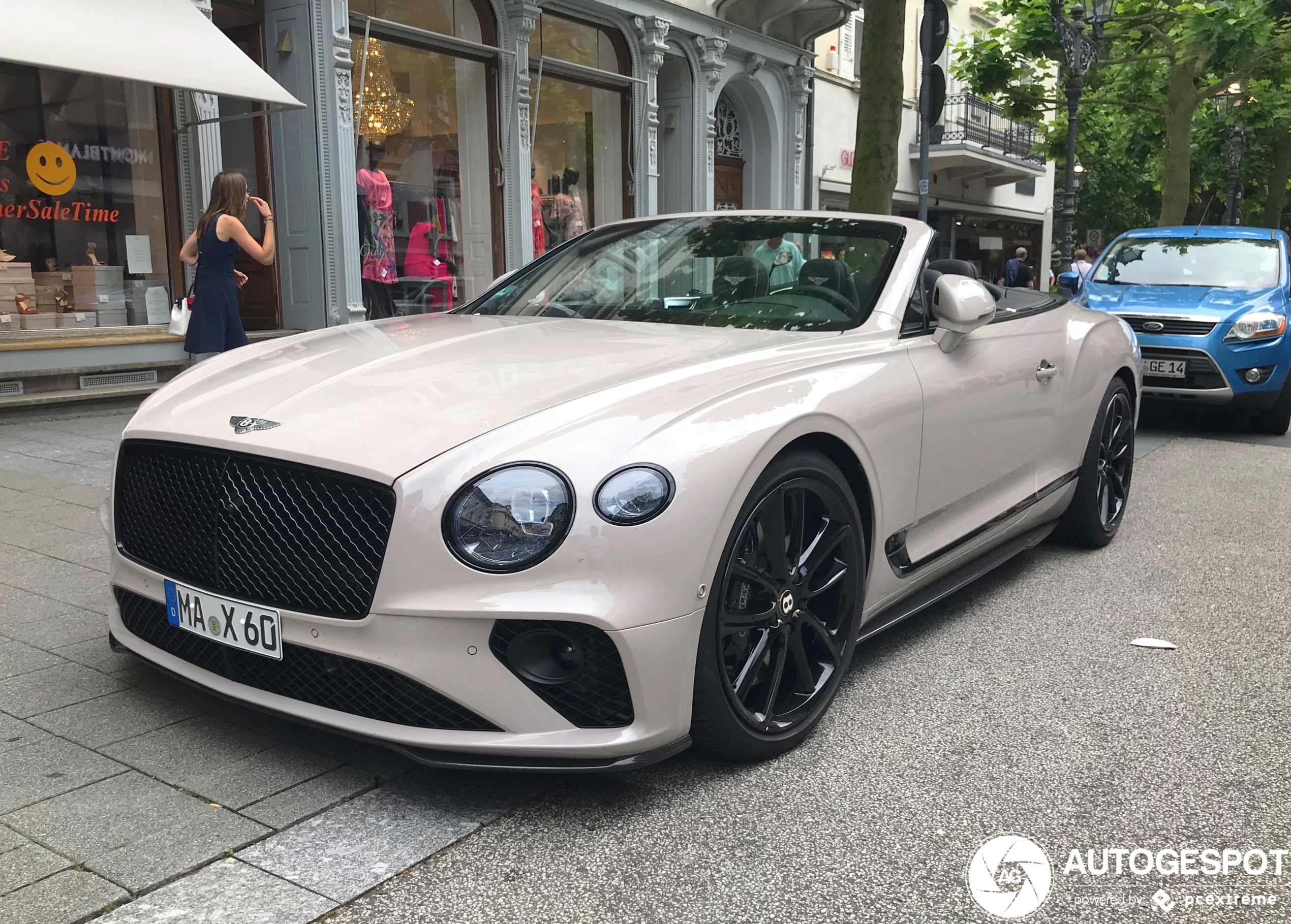 Bentley Continental GTC 2019