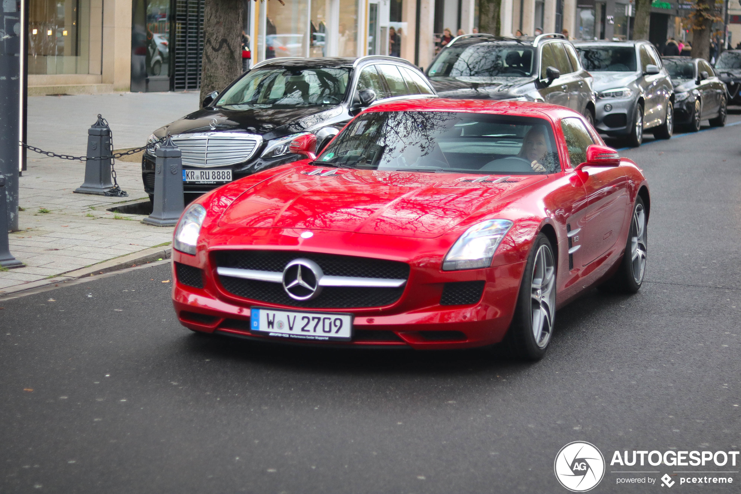 Mercedes-Benz SLS AMG