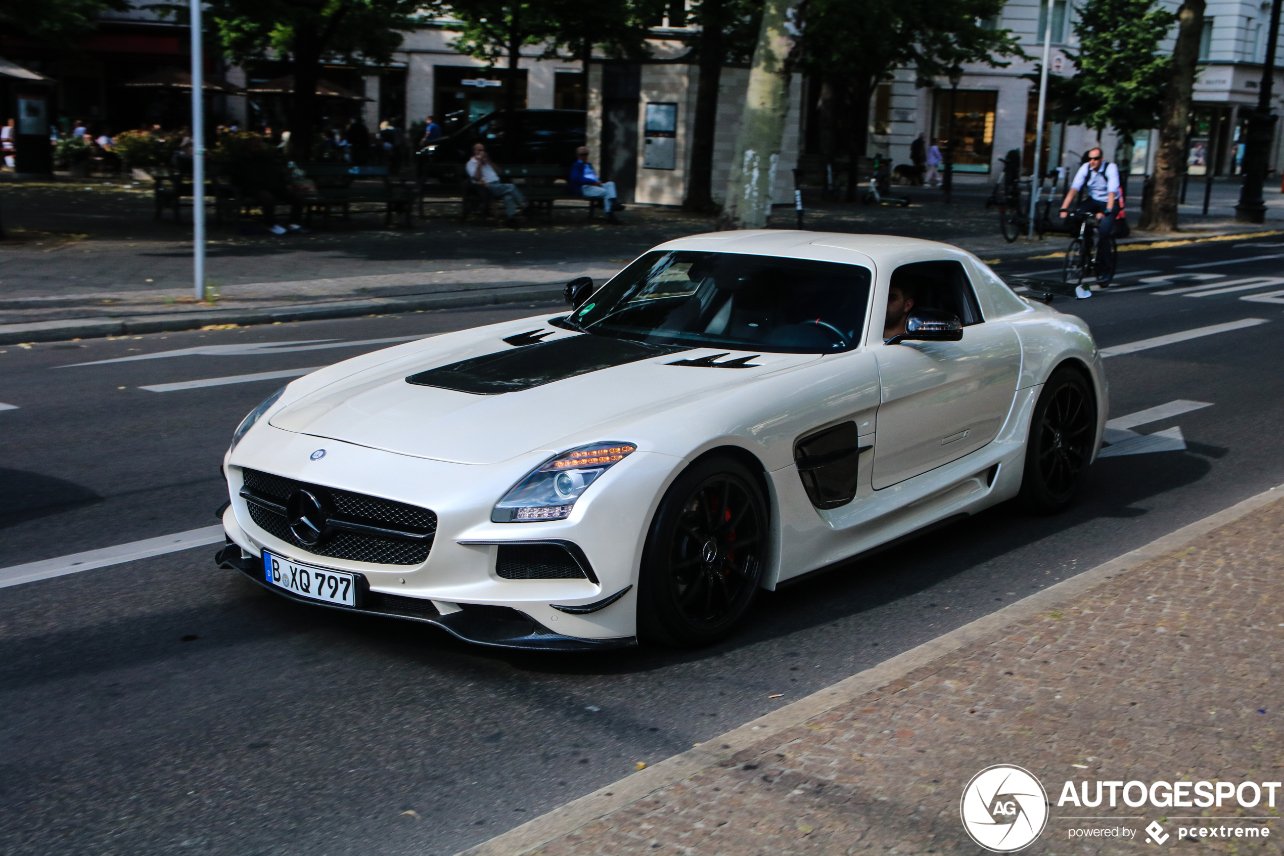 mercedes-benz-sls-amg-gt-