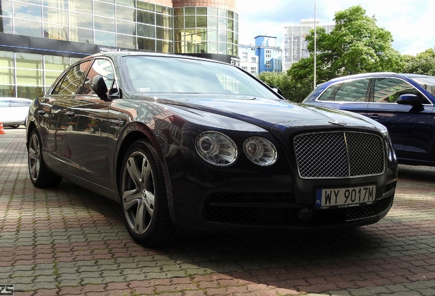 Bentley Flying Spur V8