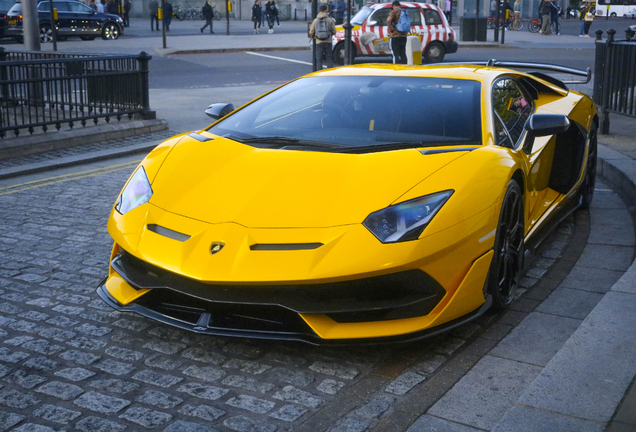 Lamborghini Aventador LP770-4 SVJ