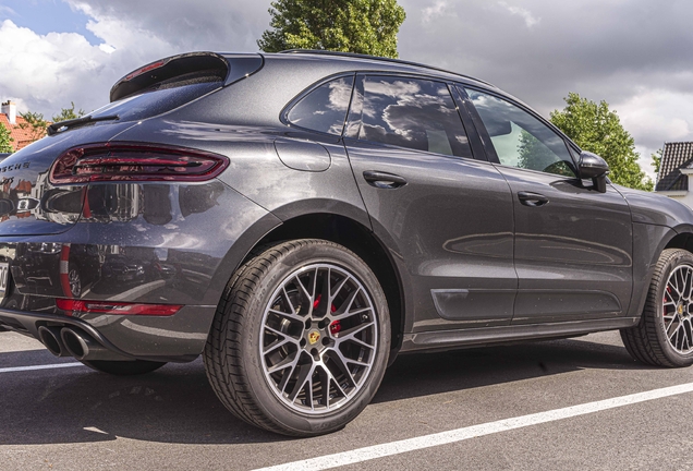 Porsche 95B Macan GTS MkI