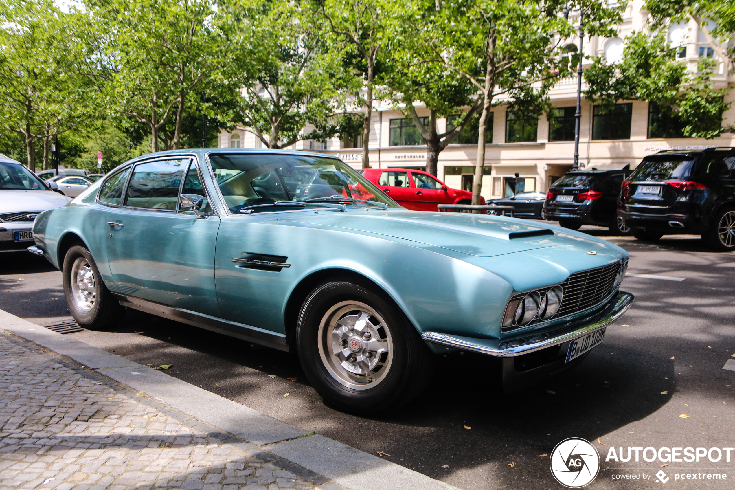 Aston Martin DBS Vantage