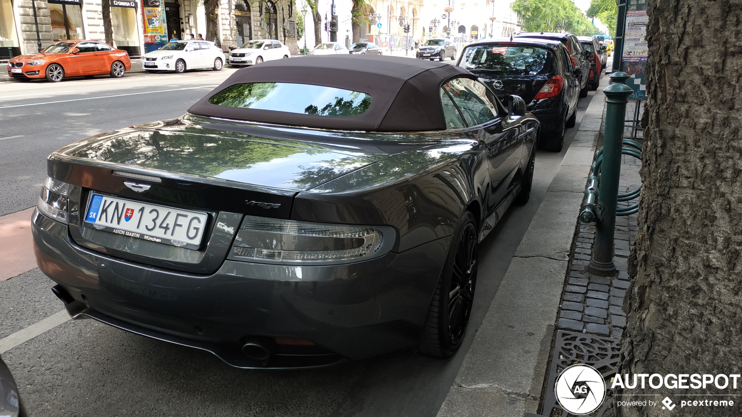 Aston Martin Virage Volante 2011