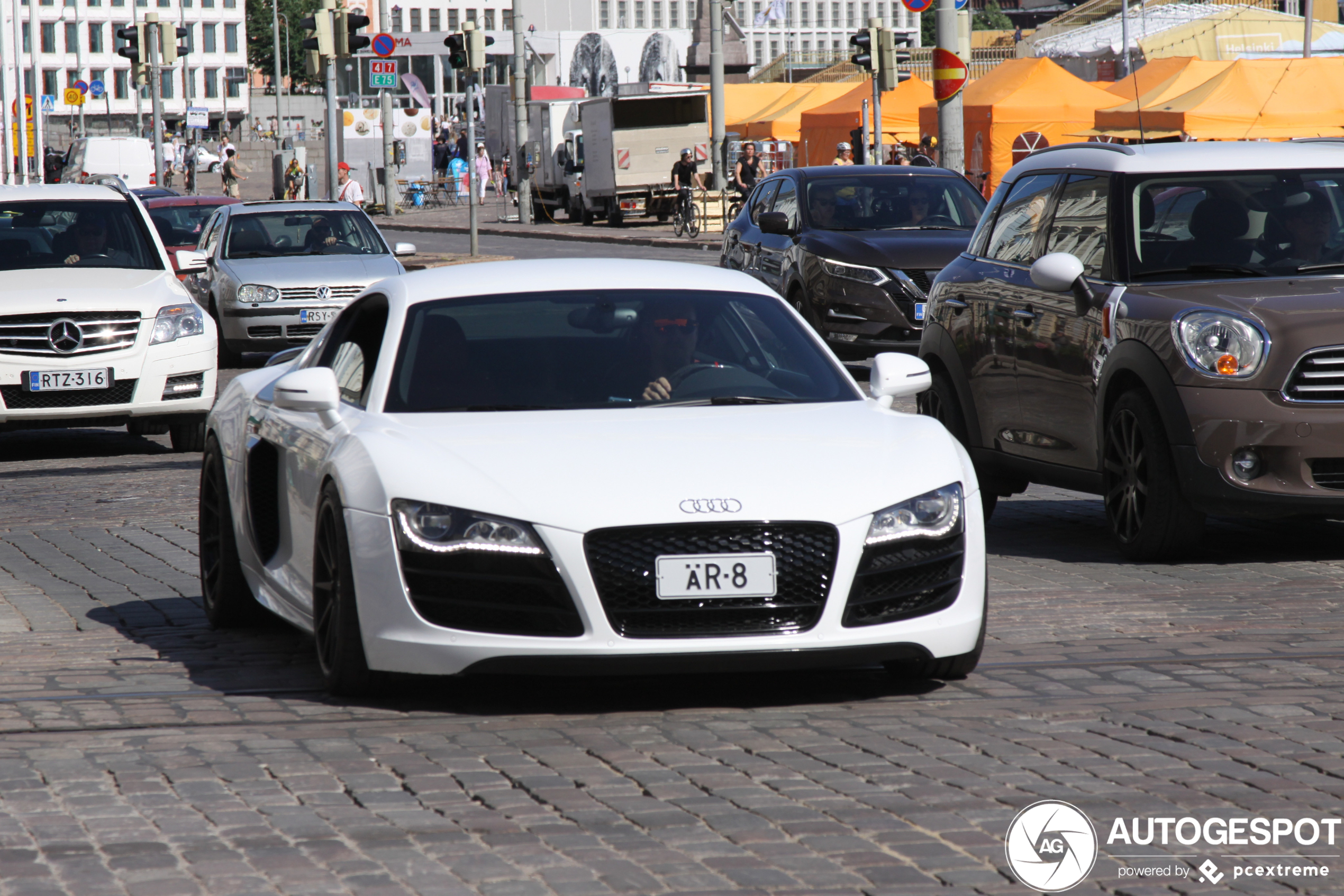 Audi R8 V10