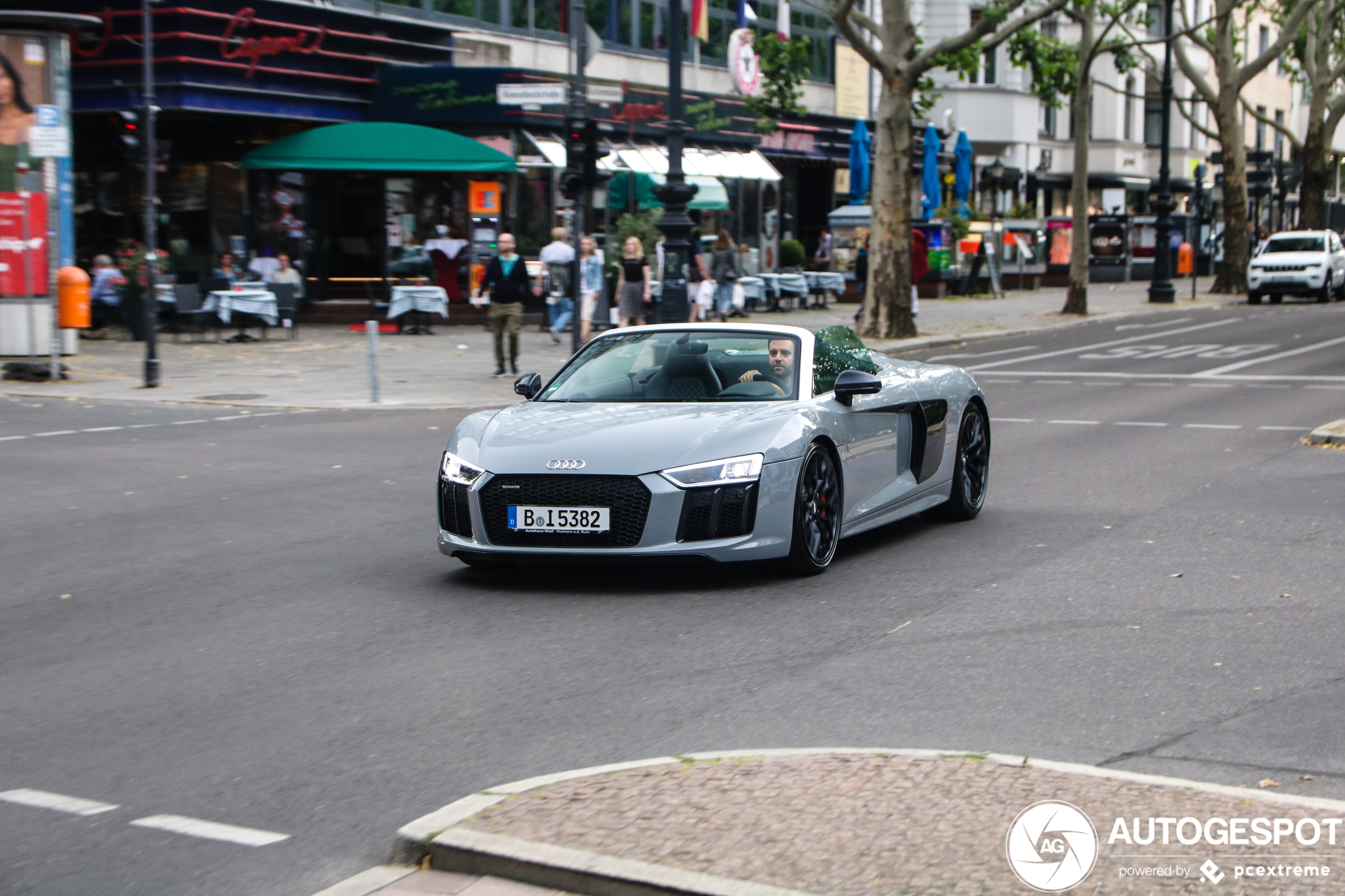 Audi R8 V10 Spyder 2016