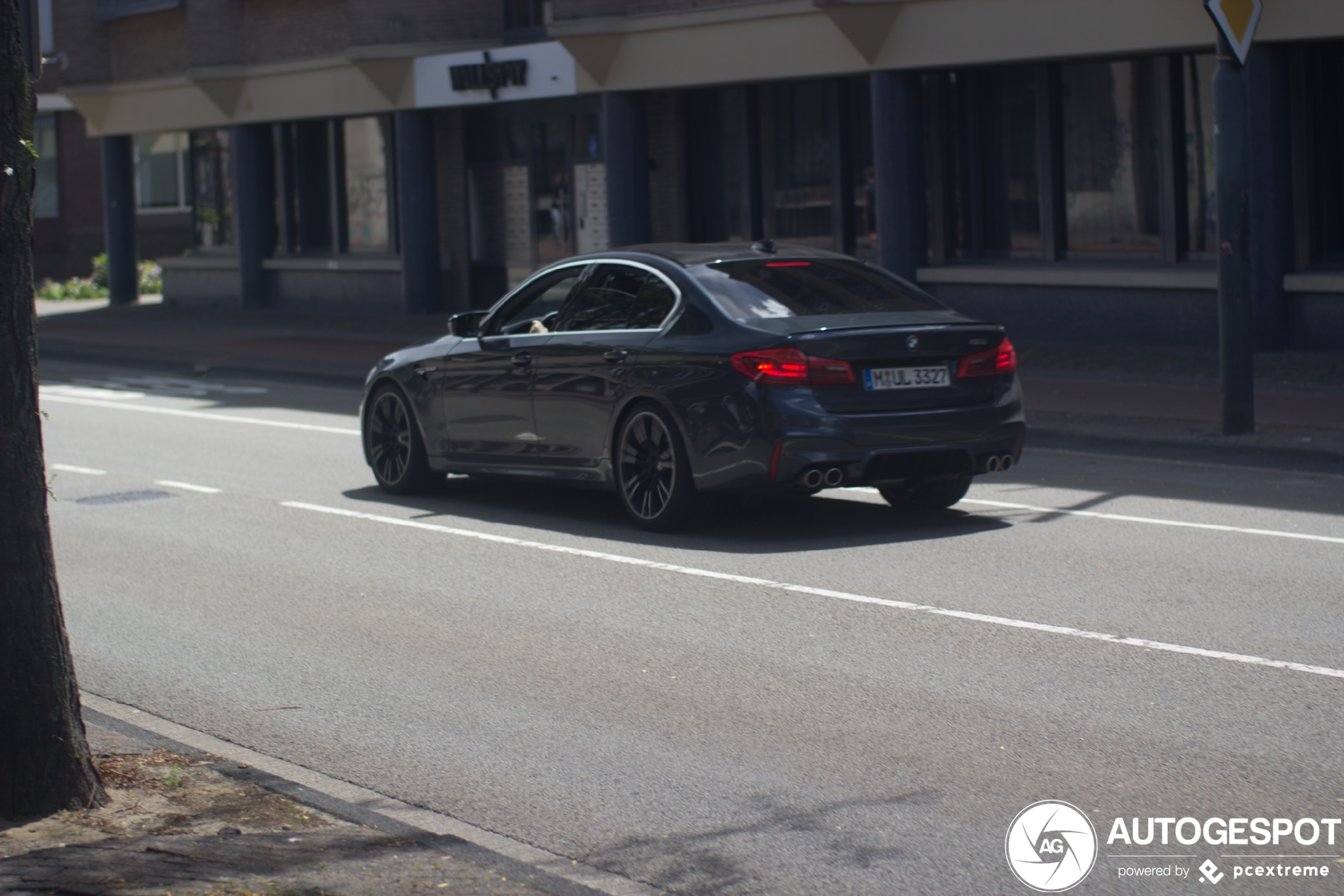 BMW M5 F90